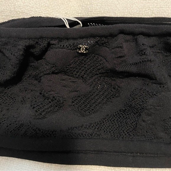 🛑 SOLD 🛑 Chanel Cruise 22 Black Lace Logo Bandeau Top - Sz Small - BNWT - Picture 6 of 10